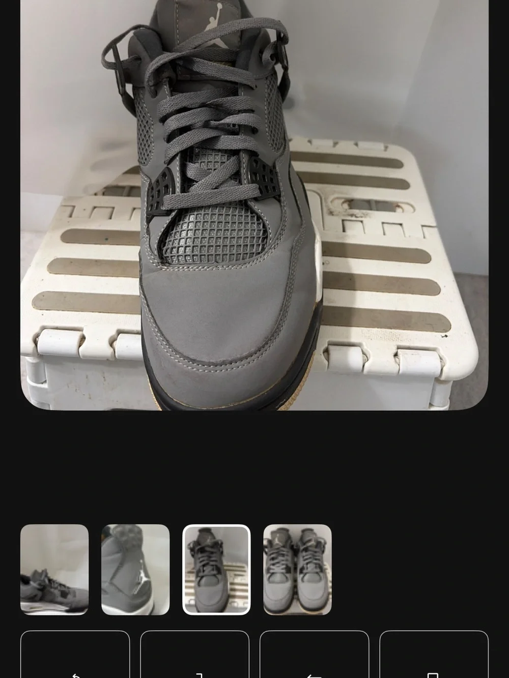 Jordan Men's Gray Athletic Sneakers